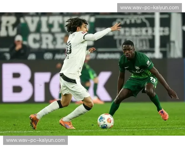 绿茵森林里的“屠龙”史诗：当沃尔夫斯堡的獠牙重遇拜仁慕尼黑的王座